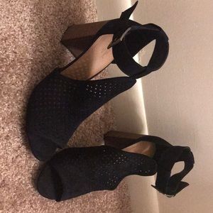 Black Chunky Heel Sandal